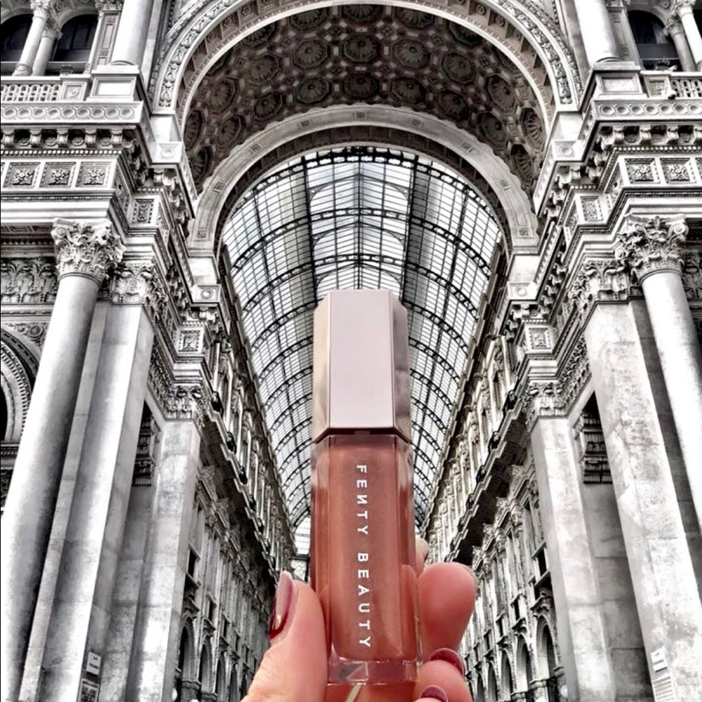 FENTY GLOSS BOMB COLLECTION